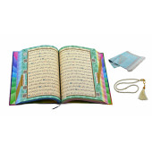 Orta Boy Renkli Kapaklı Karekodlu Kuranı Kerim (24.5cmx17cm) Seccade (67cmx122cm) Tesbih Set - 1