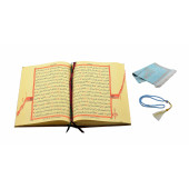 Kahverengi Ahşap Kapaklı Orta Boy Kuranı Kerim (24.5 cmx17cm) Seccade (67cmx122cm) Tesbih Set - 1