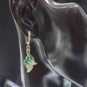 925 Ayar Gümüş Yaprak Model Taşlı Küpe thumbnail 2