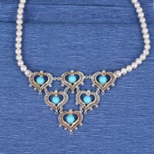 925 Ayar Gümüş Firuze Ve İnci Taşlı Kalpli Kolye thumbnail 2