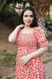 Kare Yaka Viskon Kumaş Gipeli Çiçek Desen Yazlık Elbise (STANDART BEDEN S/M/L/XL BEDEDEN UYUMLU) - 4