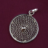 Yuvarlak Formlu Tırtıl Dolgu Kolye Ucu - 1