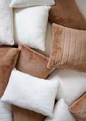 The Mia Peluş Yastık Kahve 45x45 cm - 6