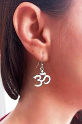 Ohm Yoga Şekilli Kadın Küpe Çift Adet Gümüş Kaplama El Yapımı Kadın Küpe - 3