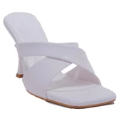 Dagoster DZA07-811330 Beyaz Klasik Topuklu Kadın Terlik thumbnail 1