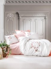 Cotton Box 3D Nakışlı Saten Çift Kişilik Nevresim Takımı Luna Pudra thumbnail 1