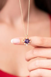 925 Ayar Gümüş Zincirli Mor Kalpli Pırlanta Taşlı Kadın Kolye - 3
