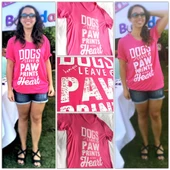 Dogs Leave Paw Prints On Your Heart Pembe Tişört - 2