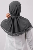 Füme Pratik Hazır Geçmeli Tesettür Eşarp Viskon Kumaş Çıtçıtlı Dantelli 2105_25 - 3