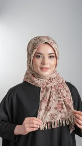 Bej Pratik Hazır Geçmeli Tesettür Eşarp Kesik Elyaf Piliseli Çiçek Desenli 1818D6_12 - 1