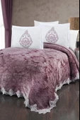 The Home Collection Larissa Fransız Güpürlü Battaniye Yatak Ört Seti-Mürdüm - 1