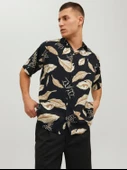 JACK JONES Erkek Yaprak Desenli Kısa Kollu Gömlek 12202240 thumbnail 1