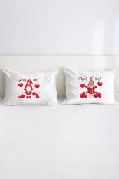Happy Valantine Gnome Hug Me Pamuklu Çift Kişilik 50x70 cm Yastık Kılıfı Seti - 1