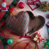 Kalp Desenli Figür Çikolata - 4