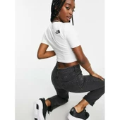 The North Face Kadın ESSENTIAL CROPPED SLEEVE Tişört NF0A55AOFN41 - 4