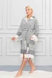 Semecca Peştamal Püskül Detaylı Kapüşonlu Unisex Bornoz - 2