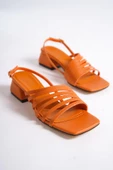 ButterflyS Turuncu Asimetrik Çok Bantlı Kısa Kalın Topuklu Sandalet - 4