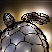 Veraart Epoksili Ahşap Deniz Kaplumbağası Duvar Dekorlu Gece Lambası Siyah 60 cm thumbnail 10