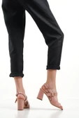 Kadın Kalın Topuklu Sandalet TR150Y06C - 4