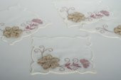 Finezza Linda Nakışlı  Krem Pembe Kokteyl Peçetesi 15x15 cm 4 Ad-1489 - 3