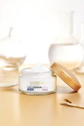 L'Oreal Paris Yaş Uzmanı 40+ Kırışıklık Karşıtı Sıkılaştırıcı Gündüz & Gece Kremi Seti 2'li Set - 7