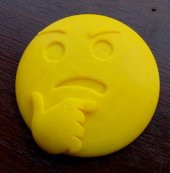 Düşünme Yüz Emoji Plastik Aparat - 1