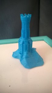 Turm Des Hasses Plastik Aparat - 1