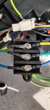 Pil Motor Bağlantısı Terminal Bloğu Plastik Aparat - 3