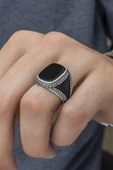 Siyah Oniks Taşlı 925 Gümüş Erkek Yüzük thumbnail 2