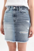 Kadın Mavi Renk Bloklu Yırtık Jean Etek - 6