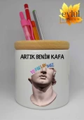 Benim Kafa Artık Toparlanmaz Yazılı Özel Tasarım Baskılı Seramik Kalemlik Ahşap Detaylı - 1