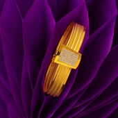 Taşlı Tokalı 3 Sıra 14 Ayar Hasır Altın Kilitli Bilezik thumbnail 5