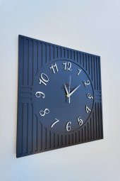 aSSe Tasarım Kare Çizgi Desenli Türkçe Rakam Siyah & Gümüş Dekoratif Siyah&Gümüş 50x50cm Duvar Saati thumbnail 2
