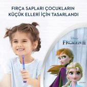 Oral-B 3+ Yaş Çocuk Diş Fırçası Cars thumbnail 2