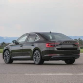 Skoda Superb 3 2020-2023 Arka Plaka Aydınlatma Lambası 5N0943021B - 2