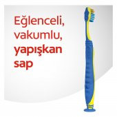 Colgate 6+ Yaş Ekstra Yumuşak Çocuk Diş Fırçası Minions - 4