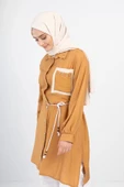 YAKA TAŞ DETAYLI TUNİK - Camel - 4