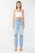 Kadın Dizi Yırtık Jean Pantolon Açık Mavi thumbnail 4
