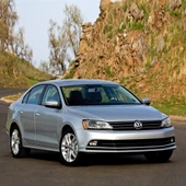 VW Jetta 2015-2018 Sağ Sis Farı Alt Plastik Çıtası 5C6807234A - 2