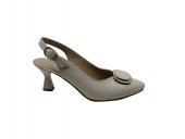 Zerhan 440 Kadın Ten Tokalı Burnu Kapalı Arkası Açık Kadeh Topuk Ayakkabı thumbnail 1