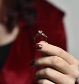 Altın Tektaş Yüzük Özel Tasarım Swarovski thumbnail 3