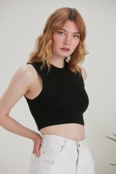 Halter Yaka Penye Beyaz Crop Top - 3