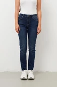 Kadın Orta Bel Düz Dar Kesim Jean Pantolon Lacivert - 6