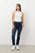 Kadın Orta Bel Düz Dar Kesim Jean Pantolon Lacivert - 4