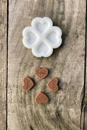 Kalp Bisküvi Dörtlü Mum Kalıbı (Silikon) (1 Adet) thumbnail 3