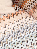 SoftMicro Missoni Zikzak Desenli 130x180 cm Koltuk Örtüsü Şal, Kanepe Örtüsü, Tv Battaniyesi Çok Renkli thumbnail 4