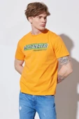 Wrangler W231257700 Turuncu Wrangler Baskılı Bisiklet Yaka Erkek T-Shirt - 1