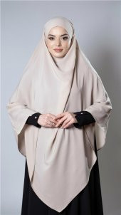 Bej Pratik Hazır Geçmeli Tesettür Eşarp Medine İpeği Bağcıklı Sufle Hijab 2301_12 - 2