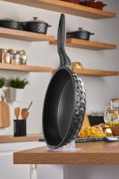 Taç Bella Döküm Tava 28 Cm Siyah - 1