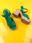 Basskan Kence Yeşil Tek Bant Topuklu Ortopedik Taban Sandalet thumbnail 3